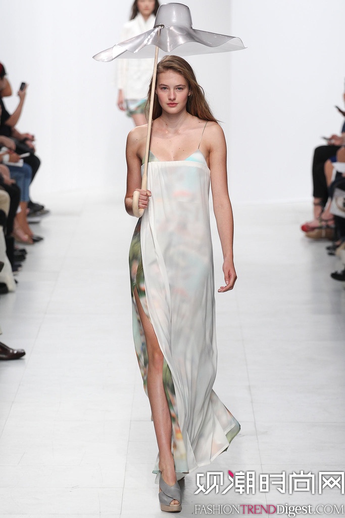 Chalayan   2014贺ʱװܸͼƬ