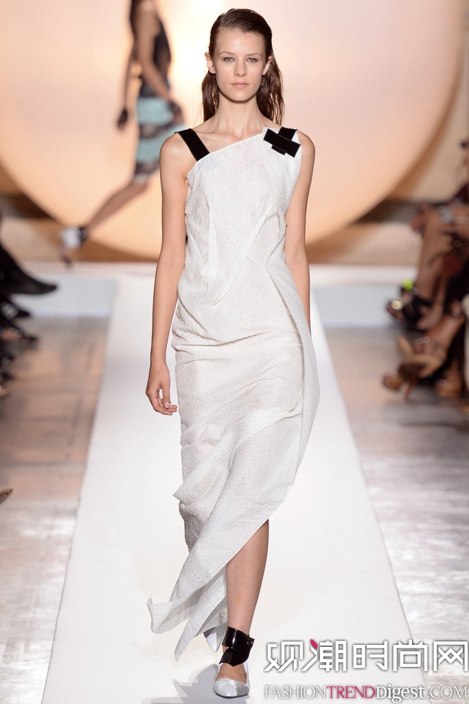 Roland Mouret   2014贺ʱװܸͼƬ