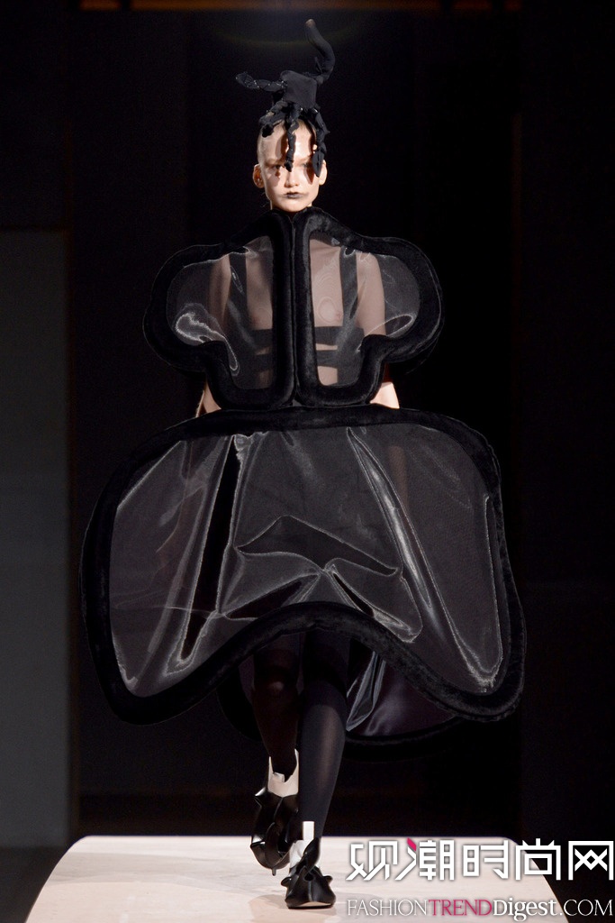 Comme des Garçons   2014ĕrbܸDƬ