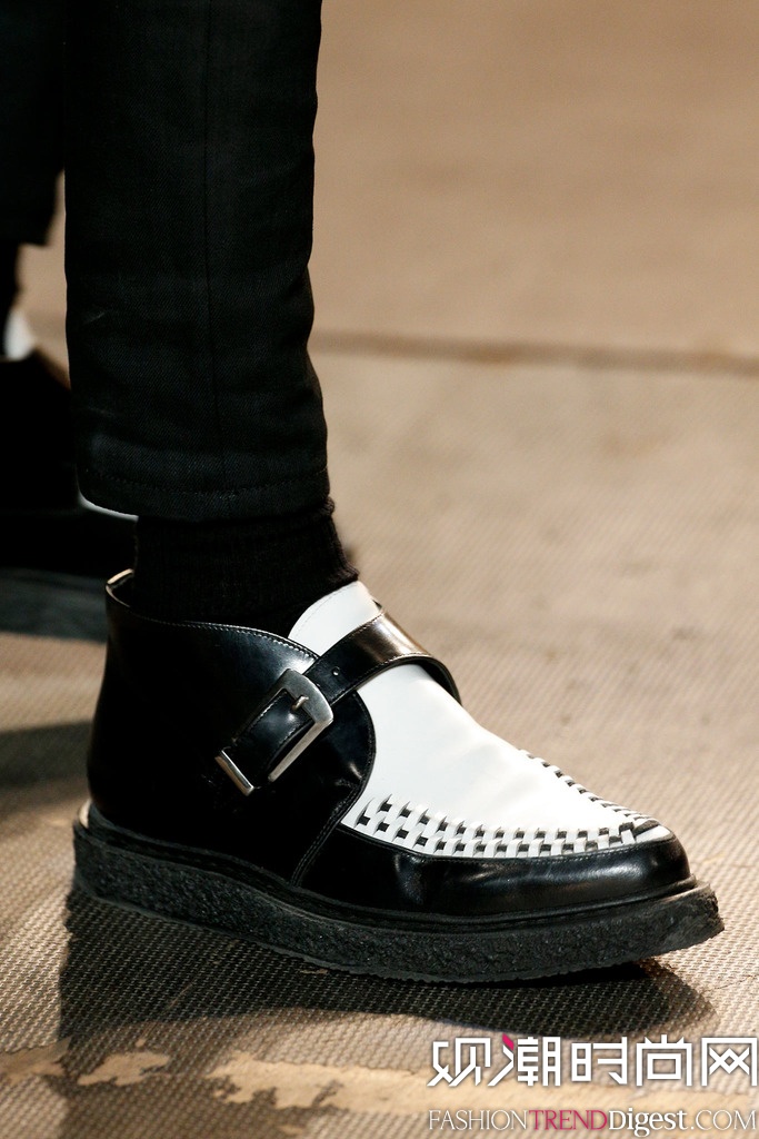Saint Laurent 2014�ﶬ������װ���㳡����ͼƬ