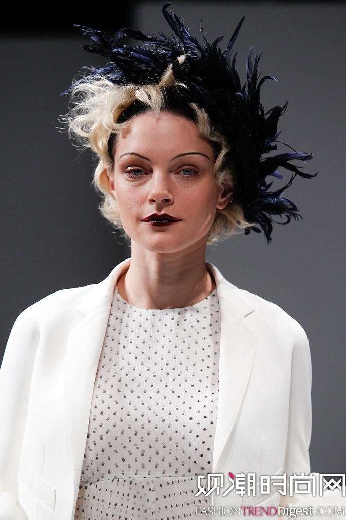 Schiaparelli 2014���İ���ʱװ�ܸ߶��㳡����ͼƬ