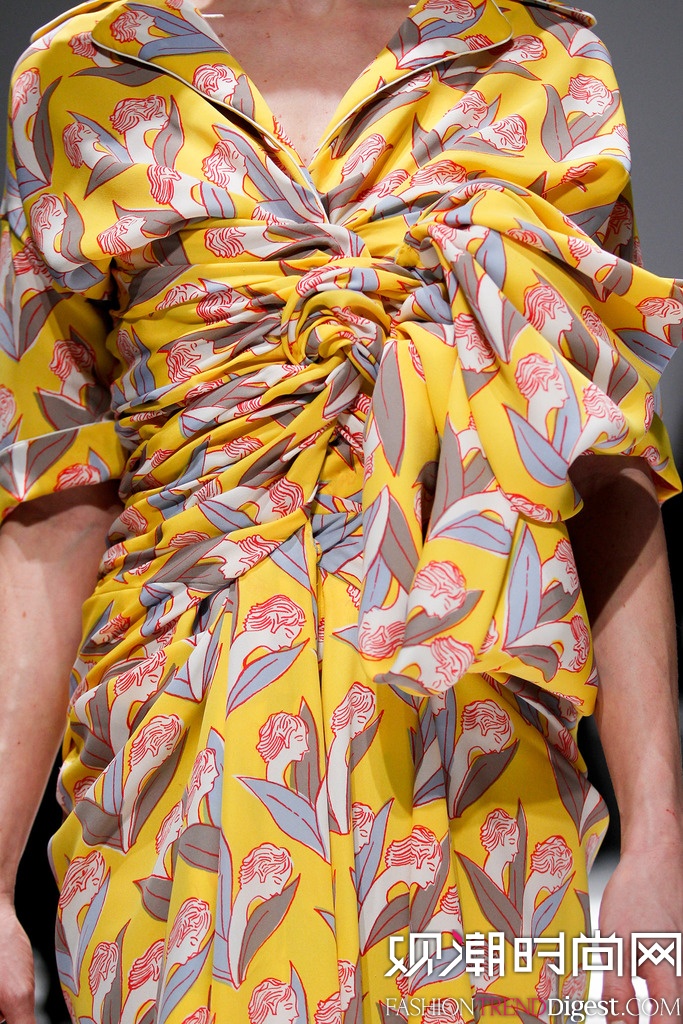 Schiaparelli 2014���İ���ʱװ�ܸ߶��㳡����ͼƬ