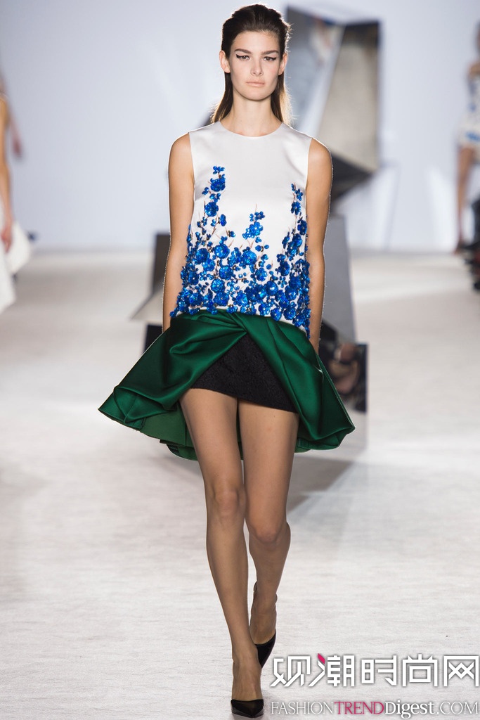 Giambattista Valli 2014İʱװܸ߶㳡ͼƬ