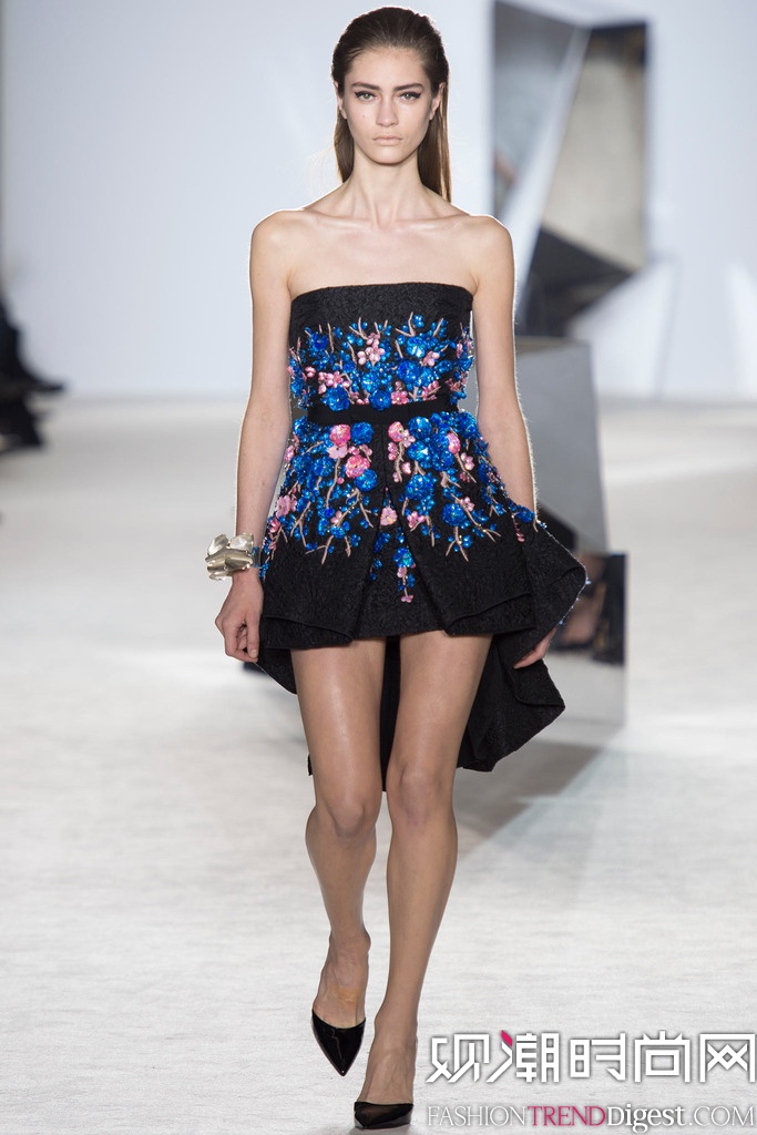 Giambattista Valli 2014İʱװܸ߶㳡ͼƬ