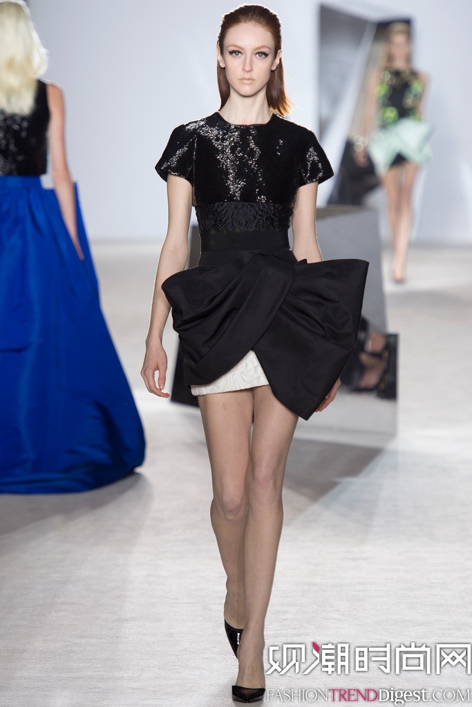 Giambattista Valli 2014İʱװܸ߶㳡ͼƬ