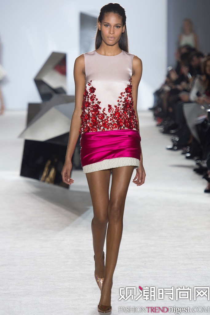 Giambattista Valli 2014İʱװܸ߶㳡ͼƬ