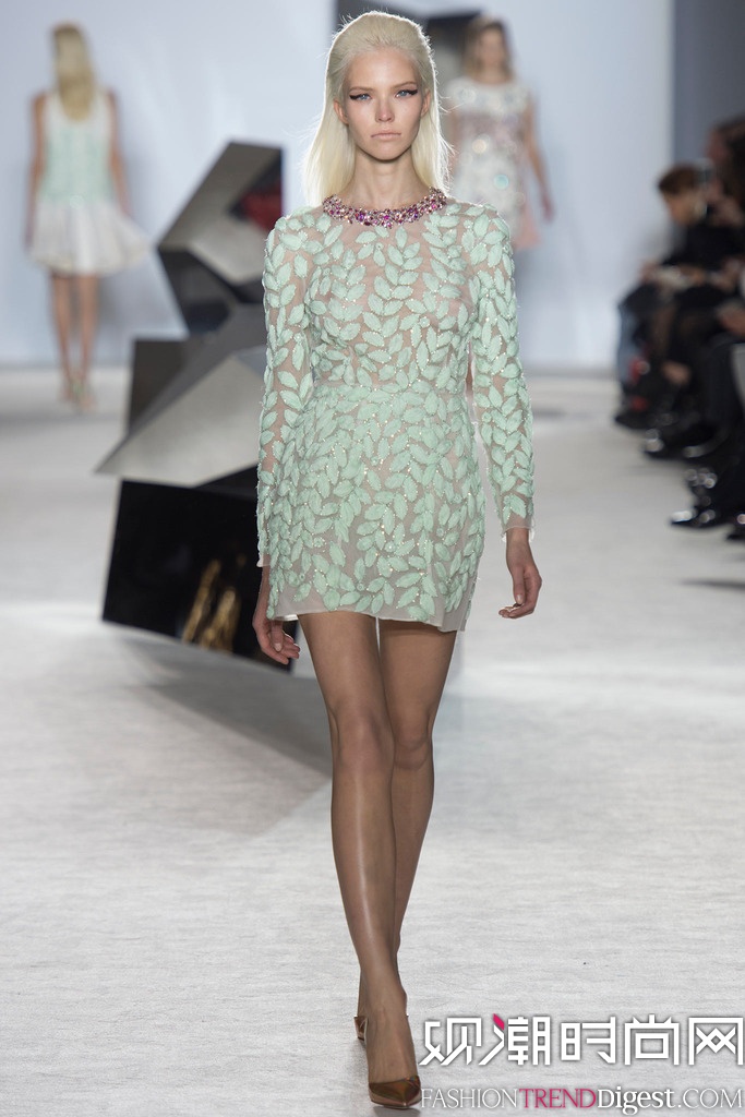 Giambattista Valli 2014İʱװܸ߶㳡ͼƬ