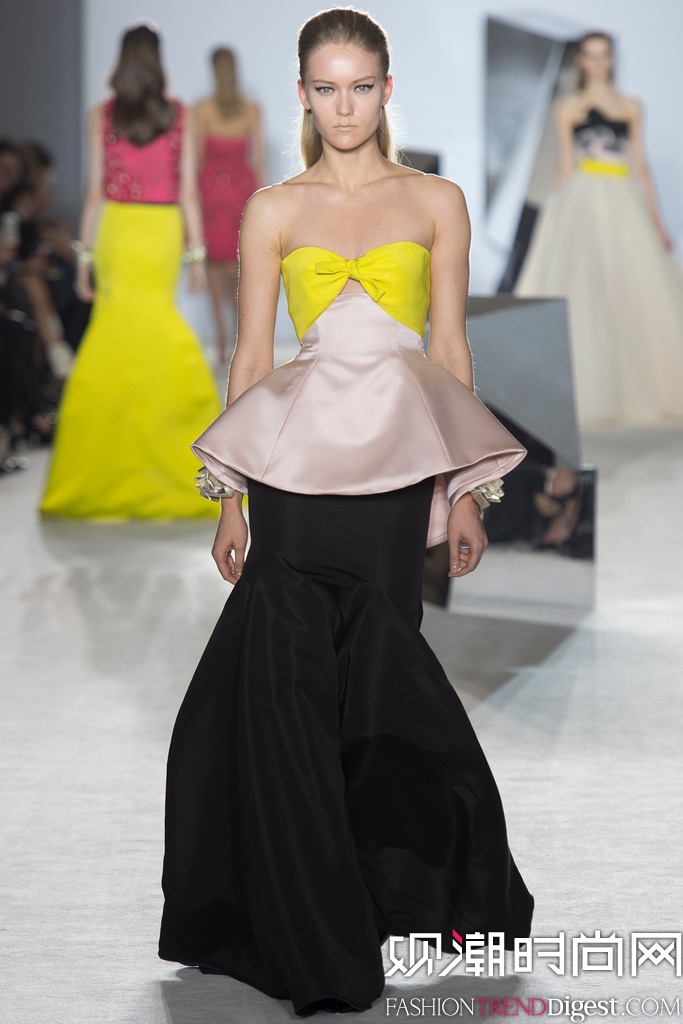 Giambattista Valli 2014İʱװܸ߶㳡ͼƬ