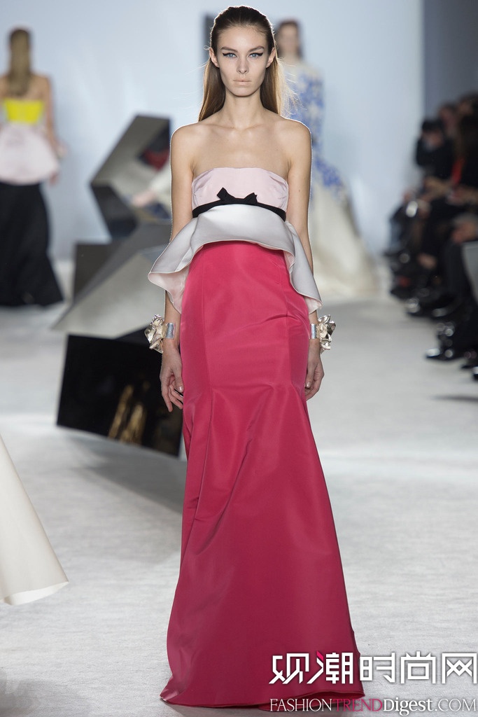 Giambattista Valli 2014İʱװܸ߶㳡ͼƬ