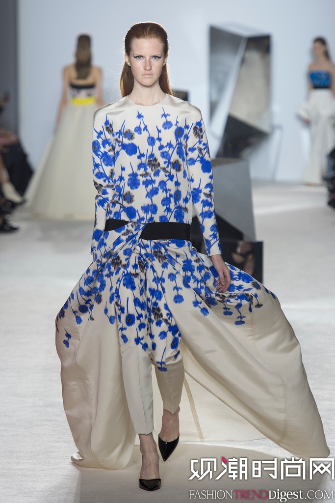 Giambattista Valli 2014İʱװܸ߶㳡ͼƬ