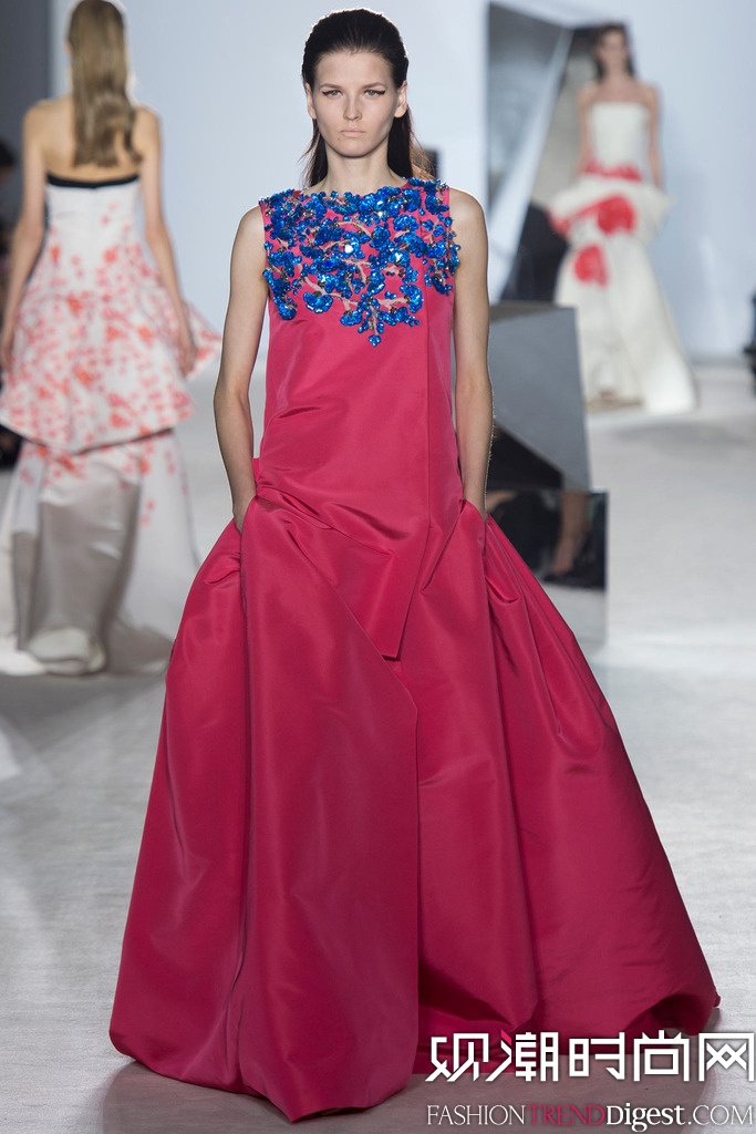 Giambattista Valli 2014İʱװܸ߶㳡ͼƬ