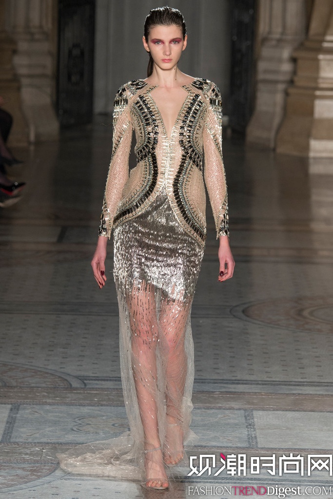 Julien Macdonald  2014ﶬ׶ʱװŮװ㳡ͼƬ