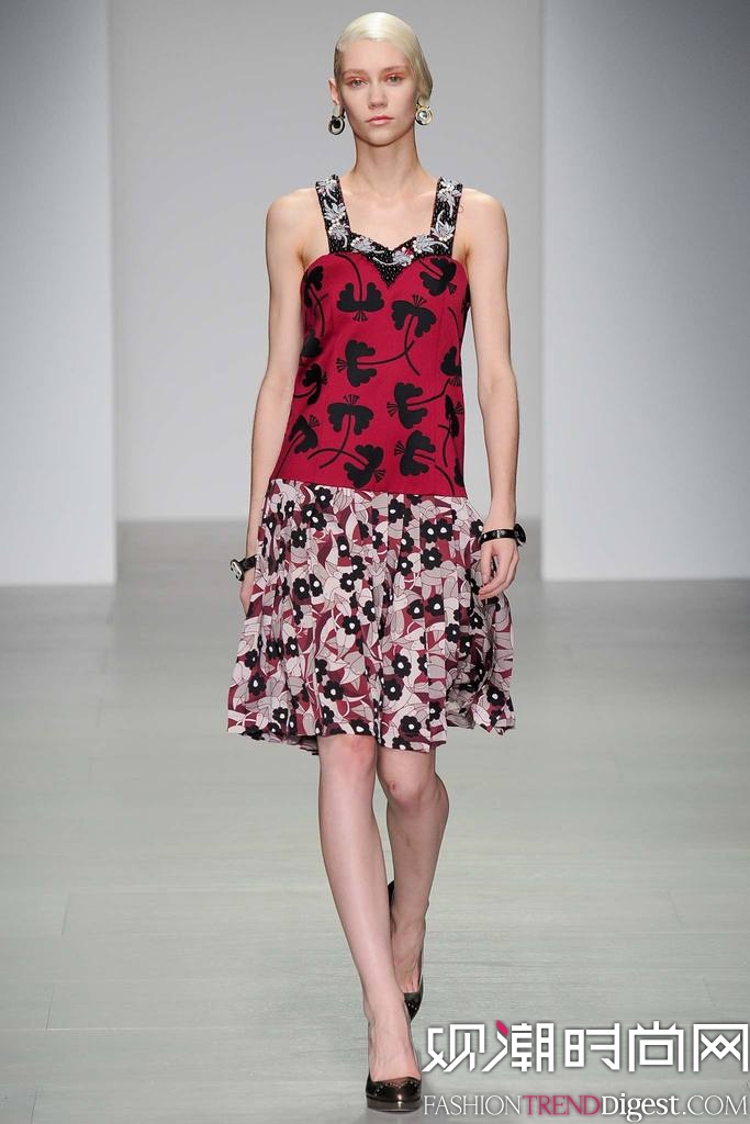 Holly Fulton  2014ﶬ׶ʱװŮװ㳡ͼƬ