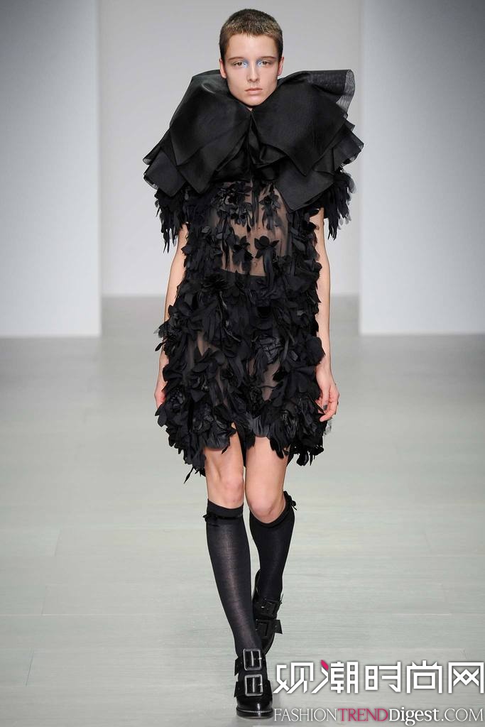 John Rocha  2014ﶬ׶ʱװŮװ㳡ͼƬ