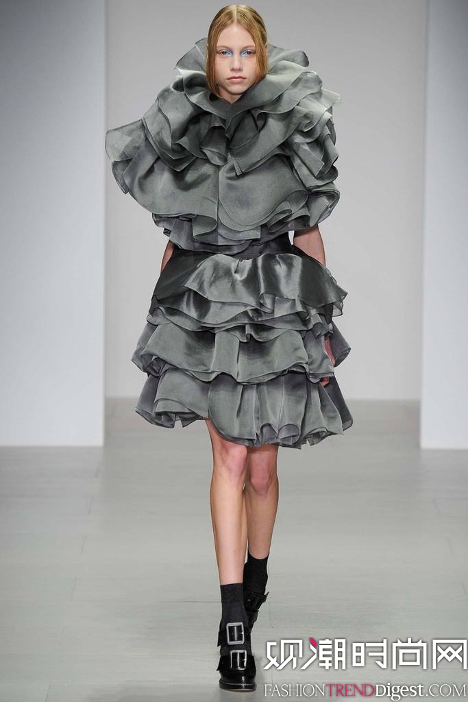 John Rocha  2014ﶬ׶ʱװŮװ㳡ͼƬ