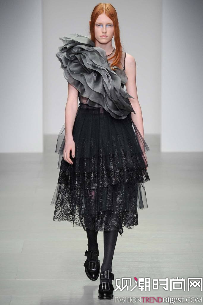 John Rocha  2014ﶬ׶ʱװŮװ㳡ͼƬ