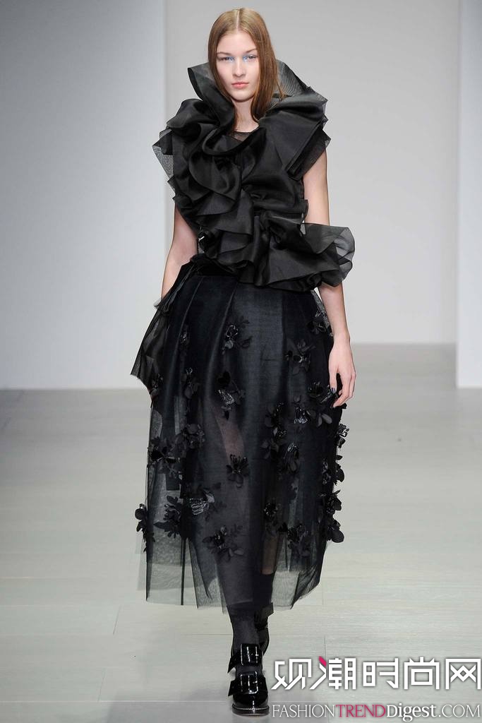 John Rocha  2014ﶬ׶ʱװŮװ㳡ͼƬ