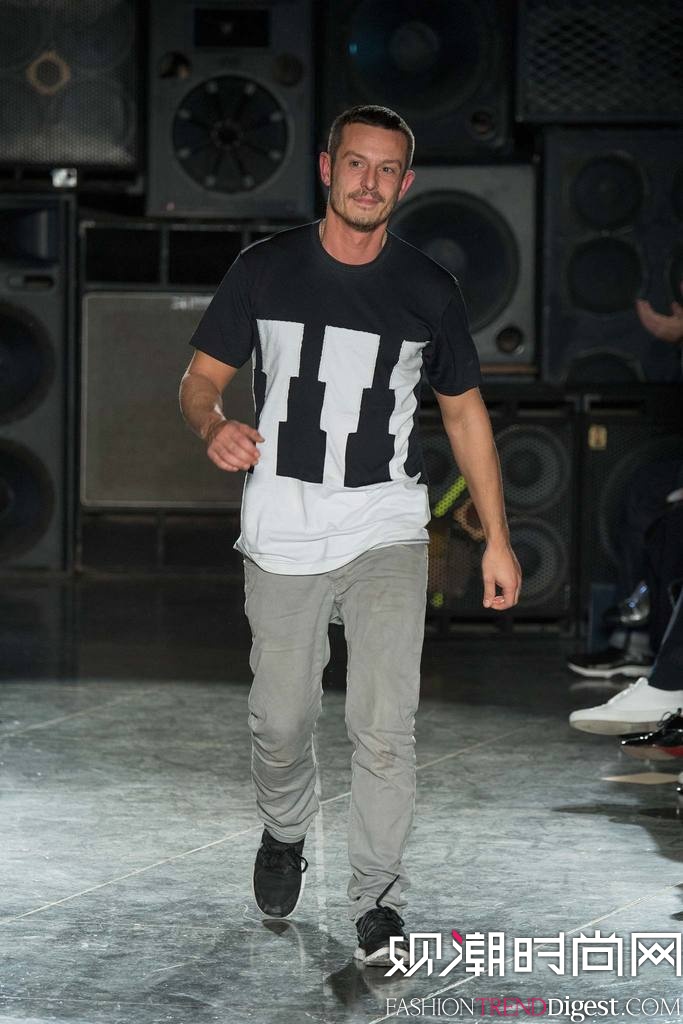 Jonathan Saunders 2014ﶬؕrbŮbDƬ