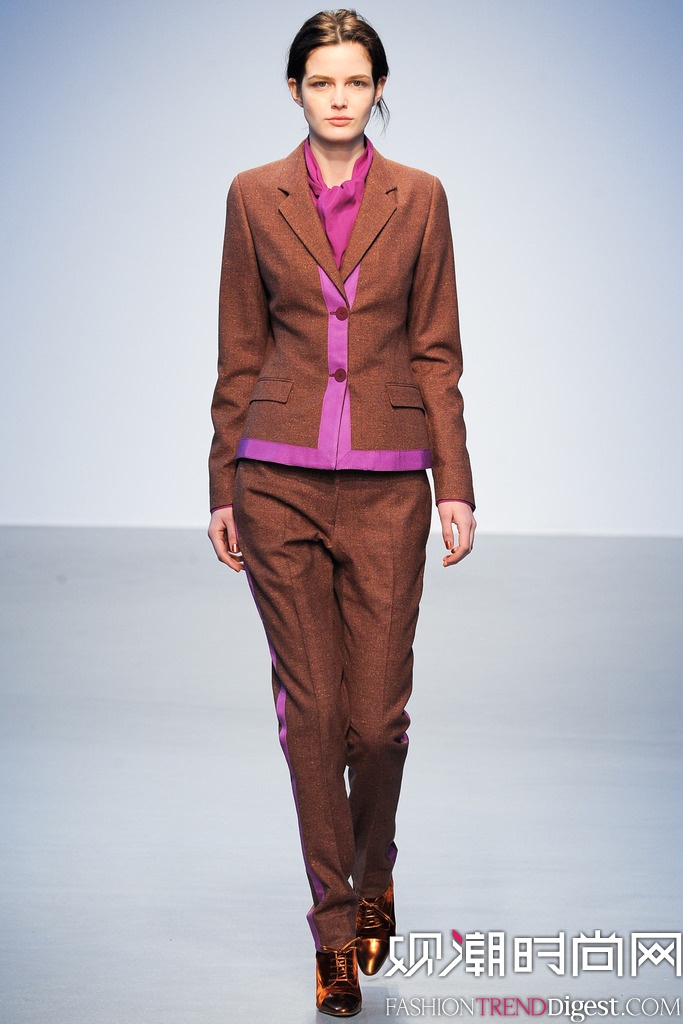 Richard Nicoll  2014ﶬؕrbŮbDƬ