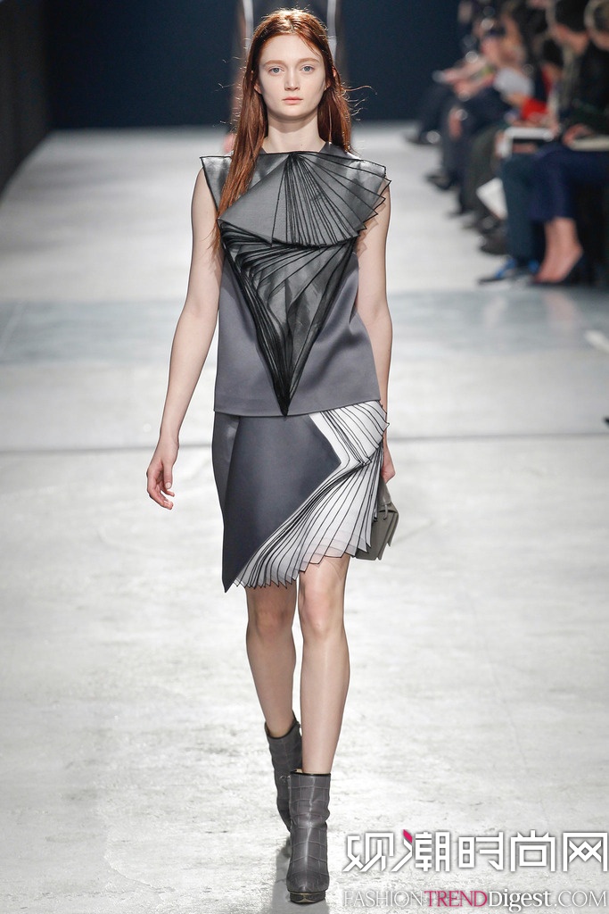 Christopher Kane 2014ﶬ׶ʱװŮװ㳡ͼƬ