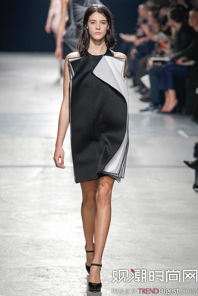 Christopher Kane 2014ﶬ׶ʱװŮװ㳡ͼƬ