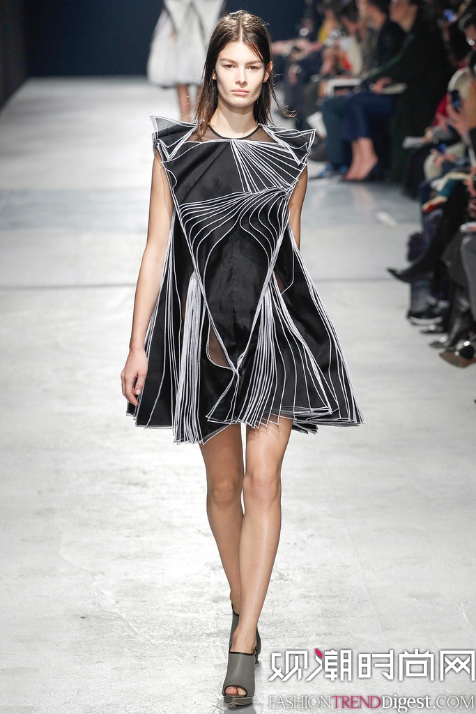 christopher kane 2014秋冬伦敦时装周女装秀场