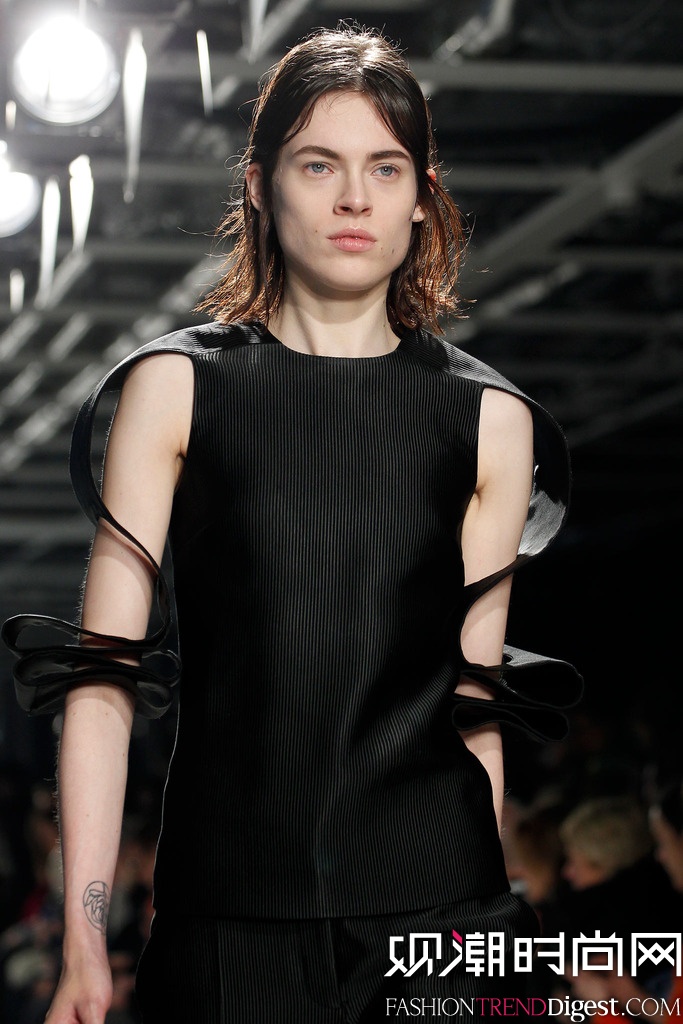 Christopher Kane 2014�ﶬ�׶�ʱװ��Ůװ�㳡����ͼƬ
