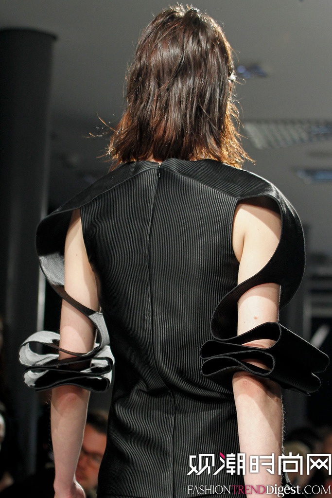 Christopher Kane 2014�ﶬ�׶�ʱװ��Ůװ�㳡����ͼƬ