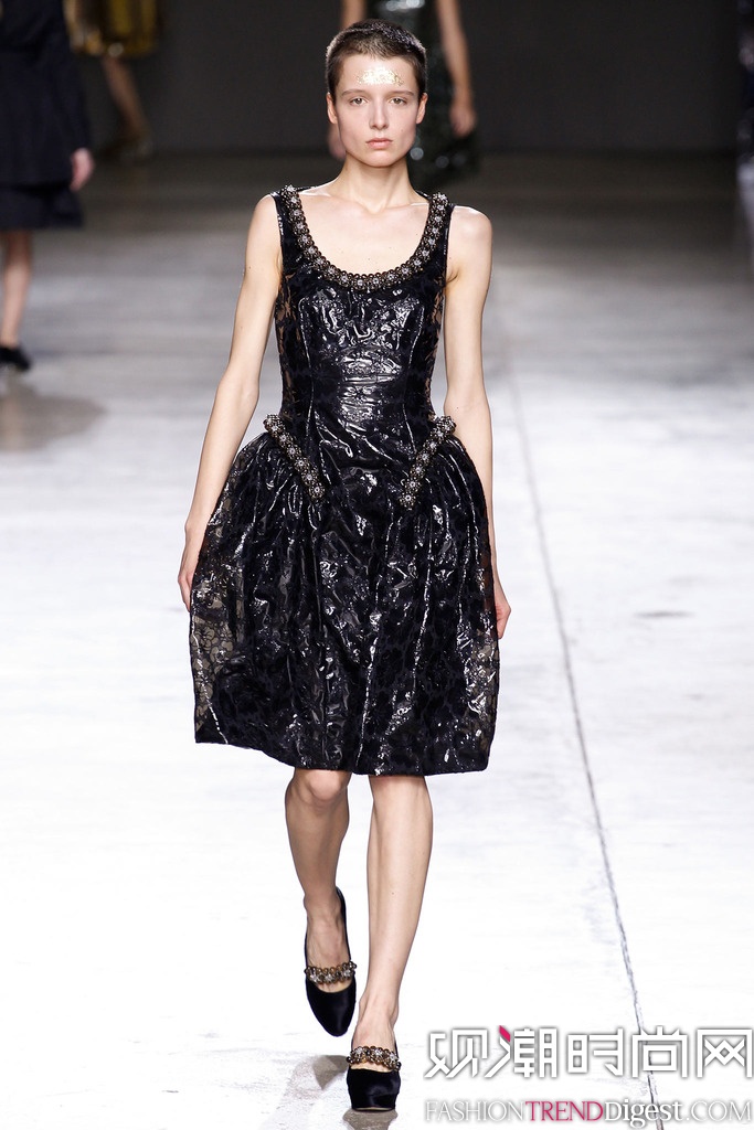 Simone Rocha 2014ﶬ׶ʱװŮװ㳡ͼƬ