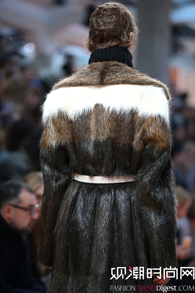 Marni 2014�ﶬ����ʱװ��Ůװ�㳡����ͼƬ