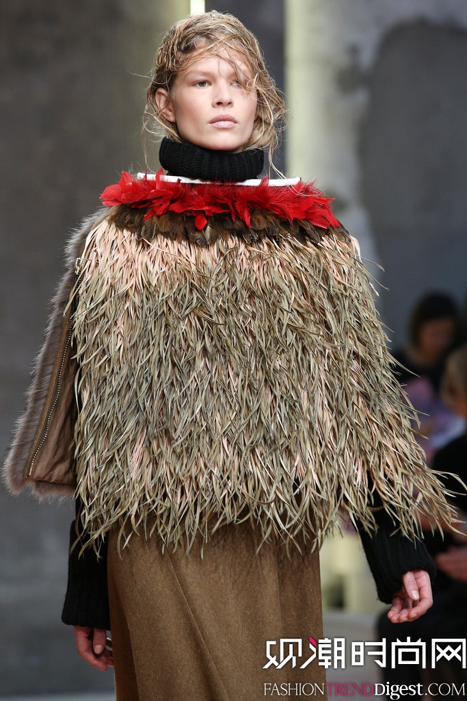 Marni 2014�ﶬ����ʱװ��Ůװ�㳡����ͼƬ