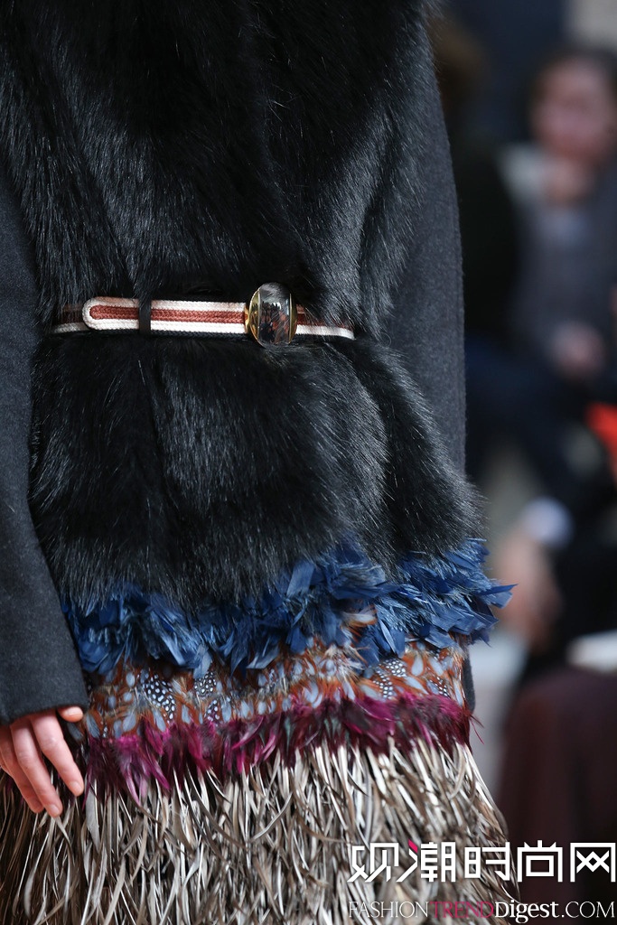 Marni 2014�ﶬ����ʱװ��Ůװ�㳡����ͼƬ