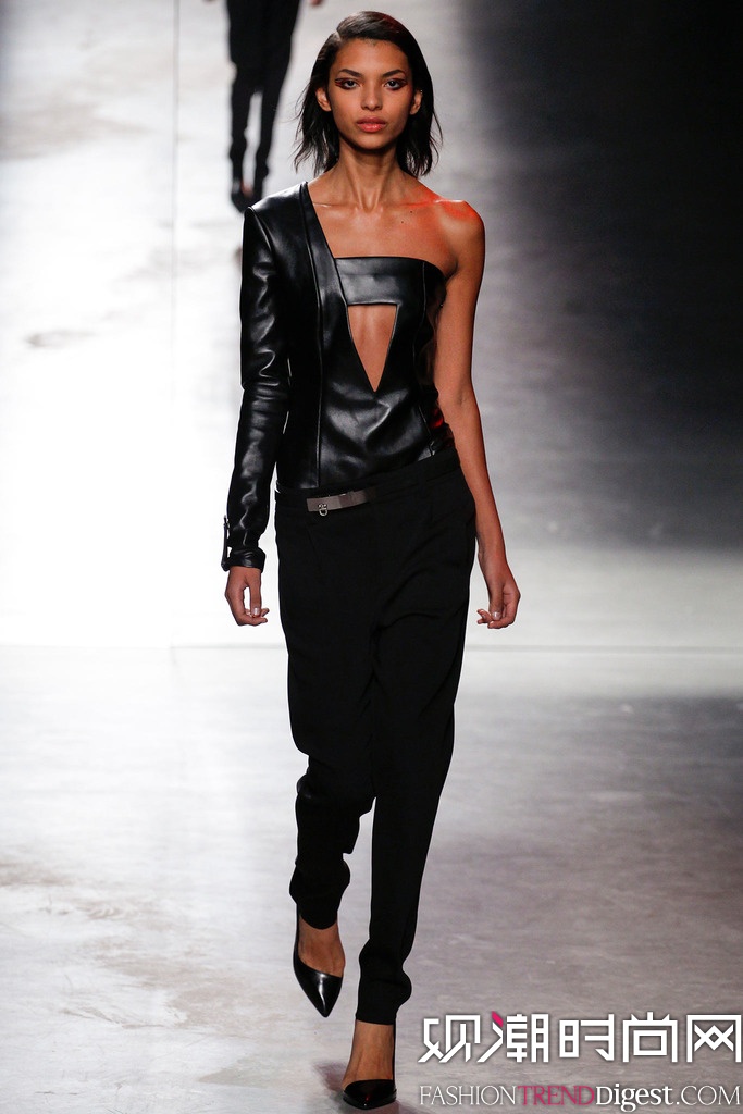 Anthony Vaccarello  2014ﶬʱװŮװ㳡ͼƬ