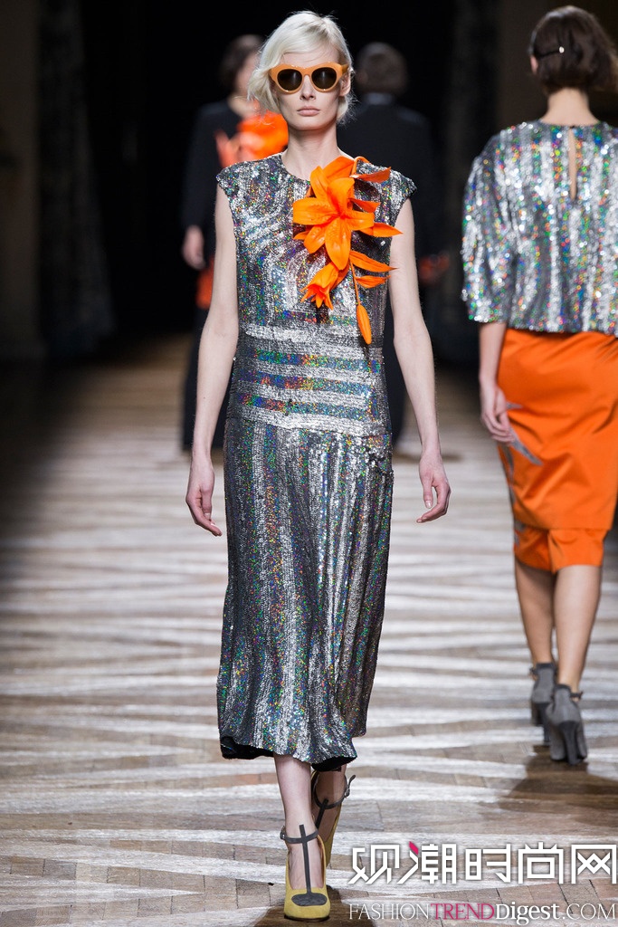 Dries Van Noten  2014ﶬؕr(sh)bŮb(chng)DƬ