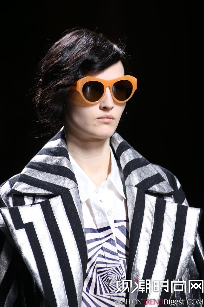 Dries Van Noten  2014�ﶬ�׶�ʱװ��Ůװ�㳡����ͼƬ
