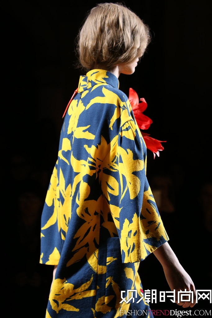 Dries Van Noten  2014�ﶬ�׶�ʱװ��Ůװ�㳡����ͼƬ