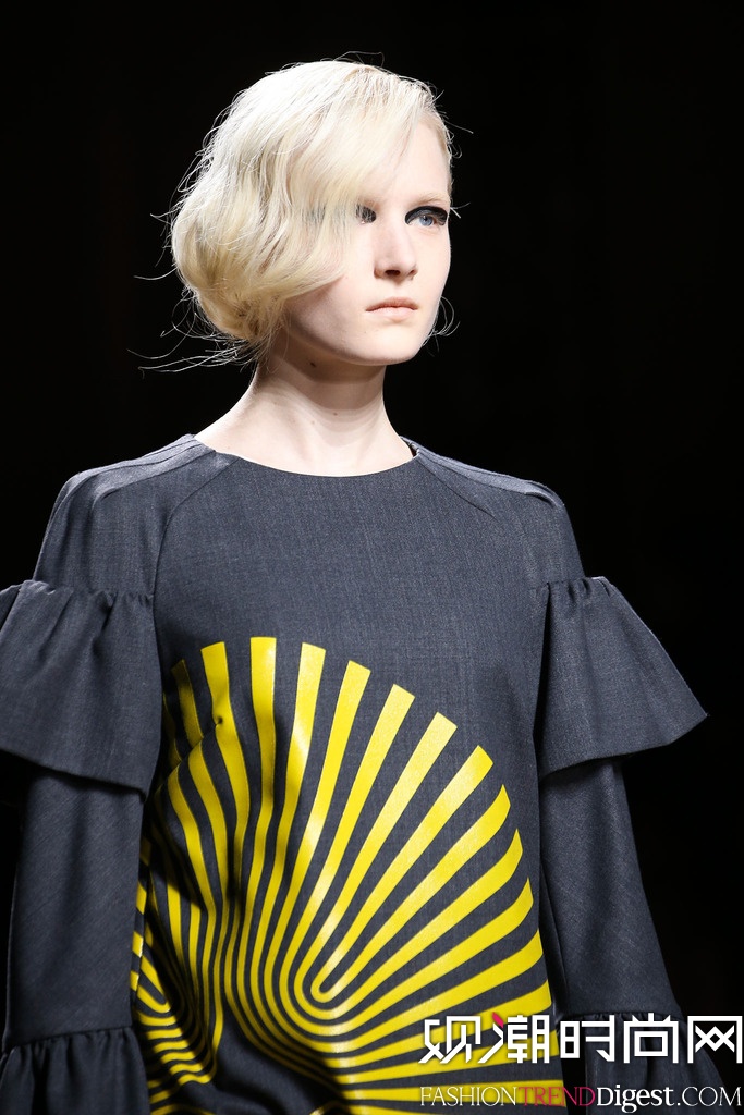 Dries Van Noten  2014�ﶬ�׶�ʱװ��Ůװ�㳡����ͼƬ
