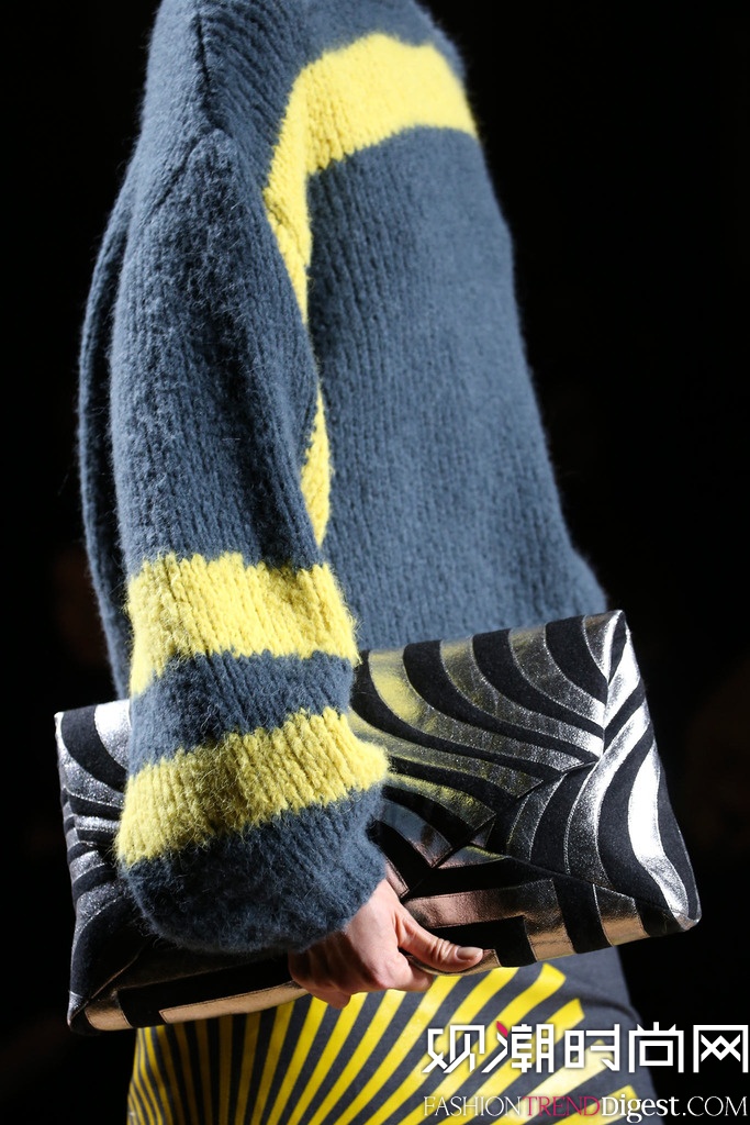 Dries Van Noten  2014�ﶬ�׶�ʱװ��Ůװ�㳡����ͼƬ