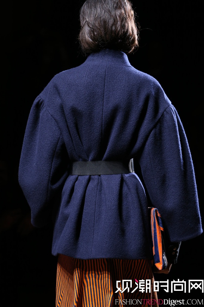 Dries Van Noten  2014�ﶬ�׶�ʱװ��Ůװ�㳡����ͼƬ