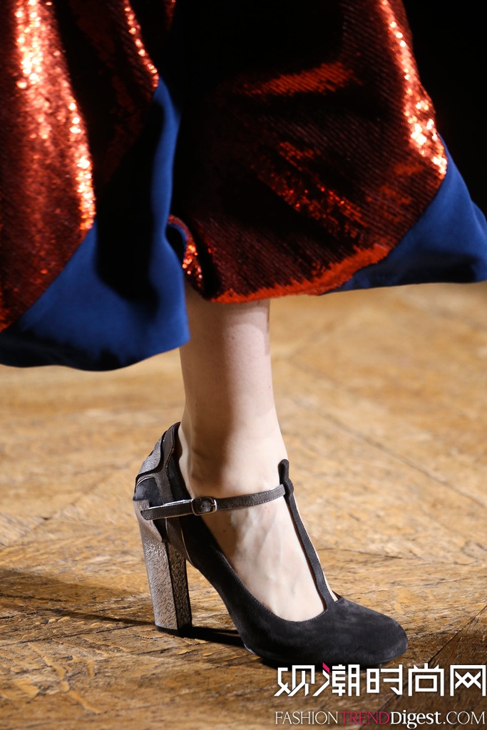 Dries Van Noten  2014�ﶬ�׶�ʱװ��Ůװ�㳡����ͼƬ