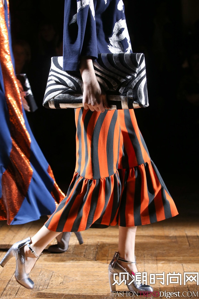 Dries Van Noten  2014�ﶬ�׶�ʱװ��Ůװ�㳡����ͼƬ