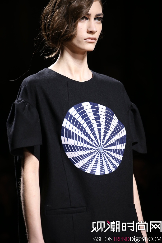 Dries Van Noten  2014�ﶬ�׶�ʱװ��Ůװ�㳡����ͼƬ