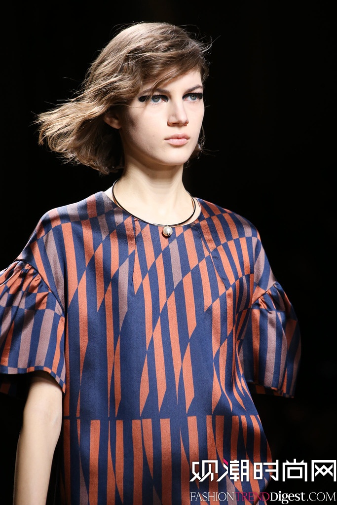 Dries Van Noten  2014�ﶬ�׶�ʱװ��Ůװ�㳡����ͼƬ
