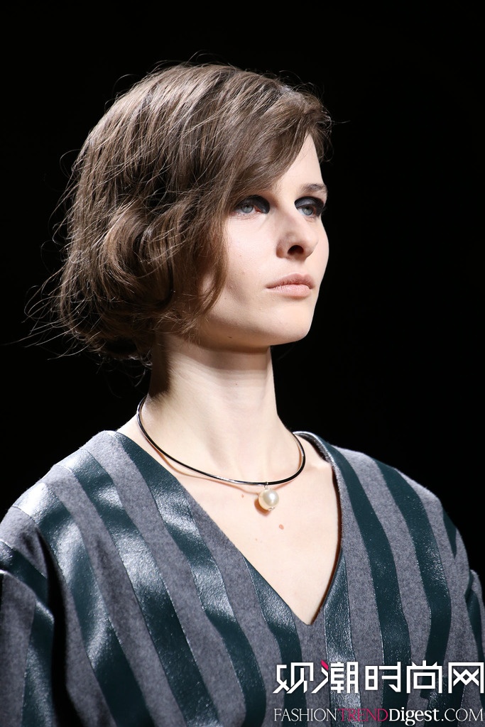 Dries Van Noten  2014�ﶬ�׶�ʱװ��Ůװ�㳡����ͼƬ