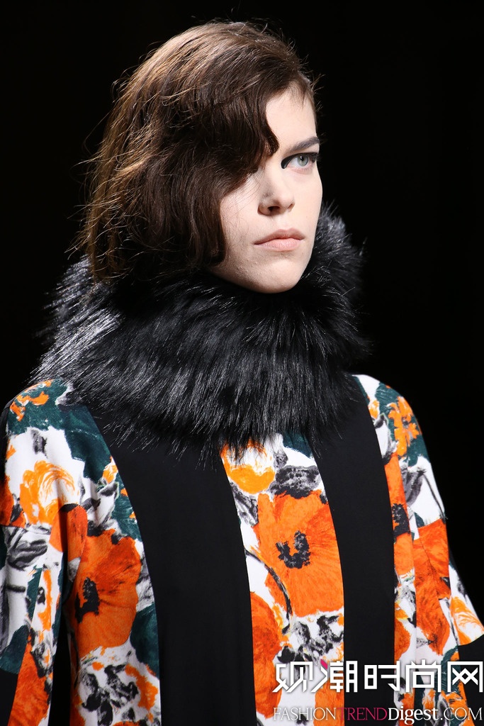 Dries Van Noten  2014�ﶬ�׶�ʱװ��Ůװ�㳡����ͼƬ