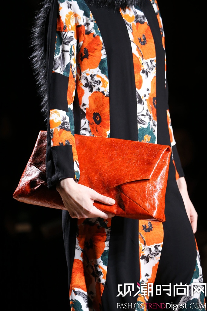 Dries Van Noten  2014�ﶬ�׶�ʱװ��Ůװ�㳡����ͼƬ