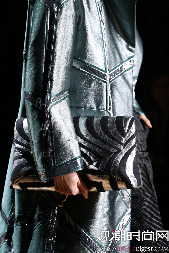 Dries Van Noten  2014�ﶬ�׶�ʱװ��Ůװ�㳡����ͼƬ