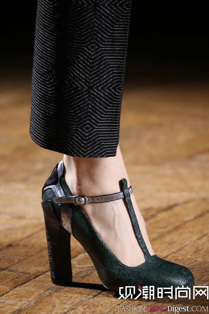 Dries Van Noten  2014�ﶬ�׶�ʱװ��Ůװ�㳡����ͼƬ