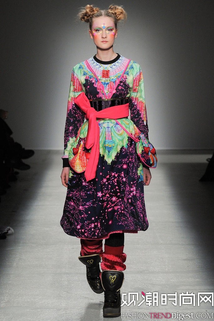 Manish Arora  2014ﶬʱװŮװ㳡ͼƬ