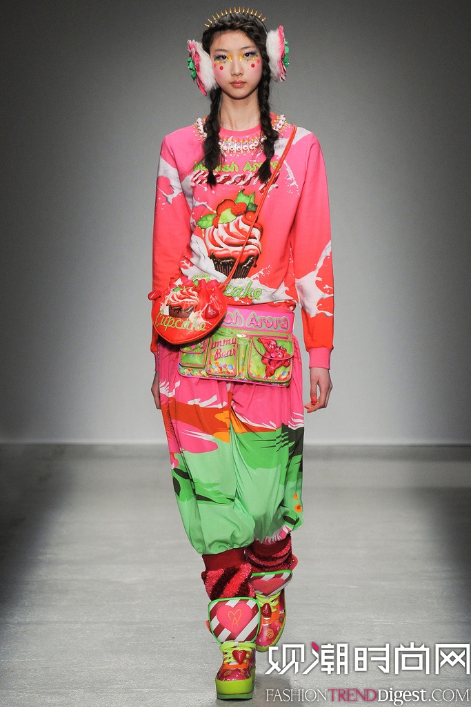 Manish Arora  2014ﶬʱװŮװ㳡ͼƬ